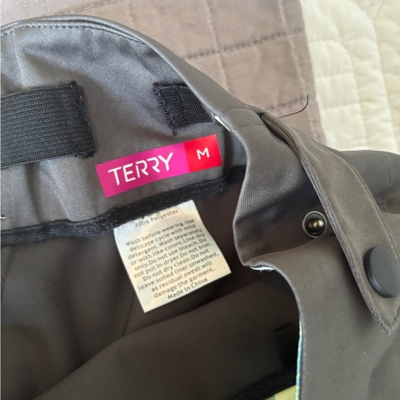 Terry Metro front zip bike Skirt with Front Slit pockets and great detail - Picture 6 of 7